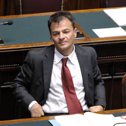 Aumento Iva ad ottobre? Fassina: «Inevitabile», Brunetta: «Straparla». Ecco il nuovo fronte tra Pd e Pdl
