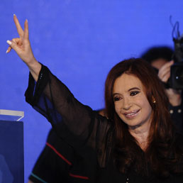 Kirchner fa il bis e stravince al primo turno sull'onda della ripresa economica. Nella foto Cristina Fernandez de Kirchner (AFP Photo)