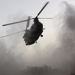 Nato confema: Chinook abbattuto due giorni fa da un razzo talebano