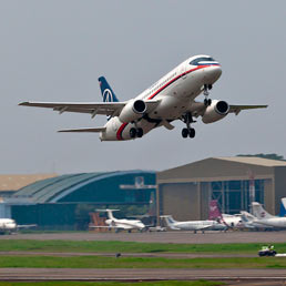 Superjet Sukhoi 100 - Reuters