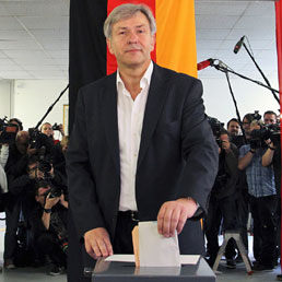 Klaus Wowereit al voto (Ap)