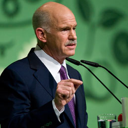 L'ex primo ministro greco George Papandreou (Reuters)