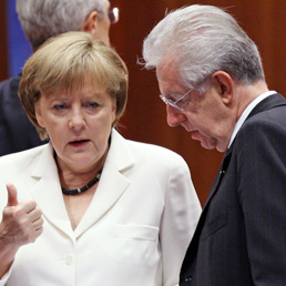 Angela Merkel e Mario Monti (Reuters)