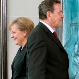 Angela Merkel e Gerhard Schroeder (Corbis)