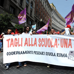 Aggiornamento graduatorie e piano assunzioni per tamponare l'emergenza precariato nella scuola