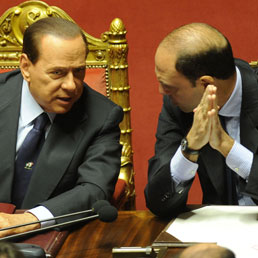 Giustizia al rush finale: dopo l'ok del Cdm la riforma partirà dal Senato. Bersani accusa: è solo un diversivo (ANSA)