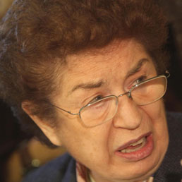 L'ultima stoccata di Iervolino nel giorno dell'addio: la magistratura dia un occhio alla caduta del consiglio (Ansa)