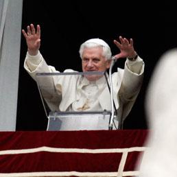 Il Papa durante l'Angelus (AP)