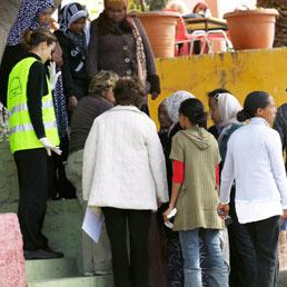 Profughi a Lampedusa (Ansa)