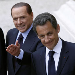 Silvio Berlusconi e il presidente francese Nicolas Sarkozy a Villa Madama, Roma (Ansa)