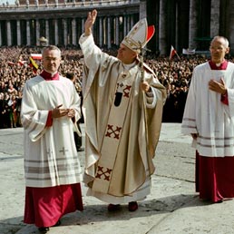 Wojtyla beato, i dieci gesti-simbolo del pontificato