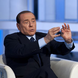 Berlusconi a Porta a Porta: impossibili altri governi. La sconfitta della Moratti è colpa dei media