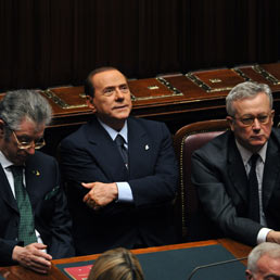 Berlusconi e Bossi siglano un patto in vista della verifica. E il Senatur cena con Tremonti