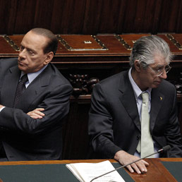 Milleproroghe, oggi il voto di fiducia. Berlusconi in aula, assente al processo Mills