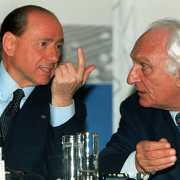 Silvio Berlusconi con Marco Pannella in una foto d'archivio (Ansa)