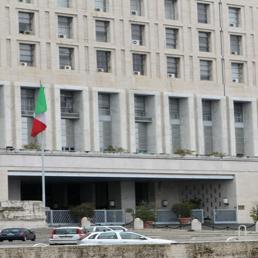 Farnesina, la nomina di Terzi di Sant'Agata dà il via a un valzer di poltrone tra le feluche