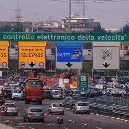 Autostrade, pedaggi più cari del 3,1%