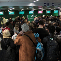 L'aeroporto di Fiumicino a Roma (Ansa)