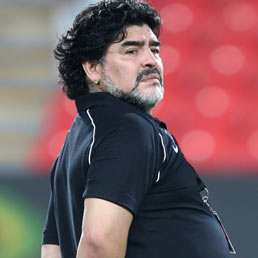 Befera: dalla lotta all'evasione fiscale 12,7 miliardi nel 2011. Nella foto Diego Armando Maradona (Ansa)