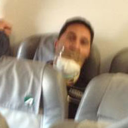 La foto scattata dal regista Francesco Sperandeo sul volo Alitalia Roma-Tunisi (mercoledì 18 aprile)