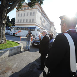 La catena dei suicidi continua. Un imprenditore edile si uccide a Pompei e in una lettera accusa Equitalia