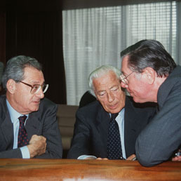 Sergio Pininfarina con Giovanni Agnelli e Cesare Romiti (Olycom)