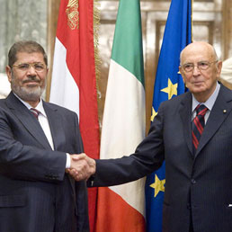 Il Presidente della Repubblica Giorgio Napolitano con Mohamed Morsi, Presidente della Repubblica Araba d'Egitto (Ansa)
