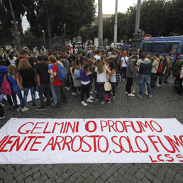 Scuola in sciopero: sit-in e cortei in tutta Italia