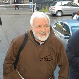 Padre Fedele Bisceglia (Ansa)