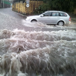 Meteo, Rischio «bombe D'acqua» Anche Al Nord. La Protezione Civile: Non ...