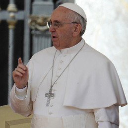Papa Francesco in una recente foto (Ansa)