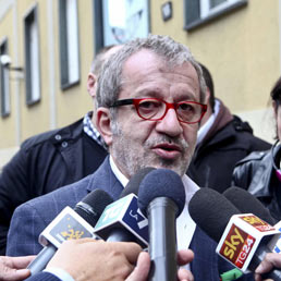 Lega, Maroni segretario fino a fine mandato. Bocciata l'ipotesi di congresso anticipato al 2014