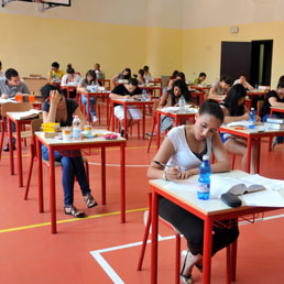 Maturità, al classico Quintiliano. Per scientifico problemi con funzioni - Tutte le tracce - Le soluzioni di matematica - Traduzione della prova di latino