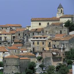 Scalea, arrestata tutta la giunta: «Le risorse del Comune verso la cosca» - 'Ndrangheta, 7 arresti in Piemonte