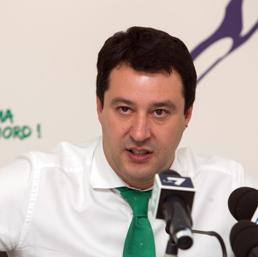 Kyenge, l'attacco di Salvini: aboliamo il ministero con un referendum. La replica: soldi utili per l'integrazione