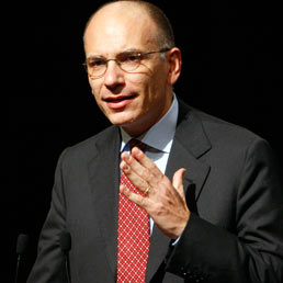 Fiducia, a Letta mancano (almeno) 24 voti. Il pressing sugli incerti di M5S e Pdl