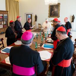 Segreteria di Stato pi "sussidiaria" e meno "centralista", Vaticano verso un cambio di Costituzione