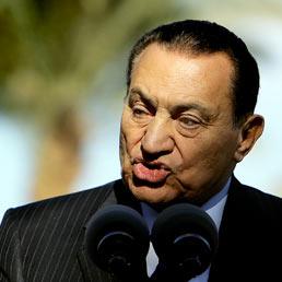 Egitto, Mubarak agli arresti domicialiari in Egitto (Afp)