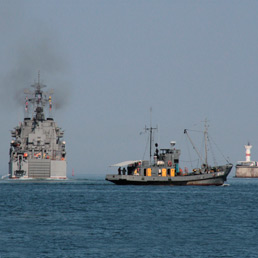 Siria, dopo la Russia anche Cina e Iran inviano le loro navi (Reuters)