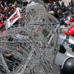 Le proteste di oggi al Cairo (Ap)