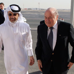 Blatter resta l'unico candidato alla presidenza Fifa. Dopo le accuse di tangenti si ritira Bin Hammam (Reuters)