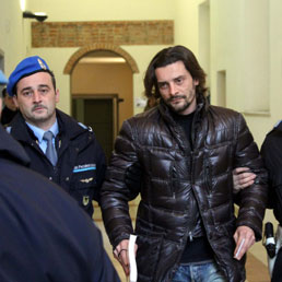 L'ex calciatore Luigi Sartor  stato interrogato ieri per sei ore (Ansa)