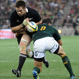 Il terza linea Richie Mc Caw, capitano degli All Blacks, sabato è diventato il primo giocatore al mondo ad aver vinto 100 partite con la sua Nazionale (Ap)