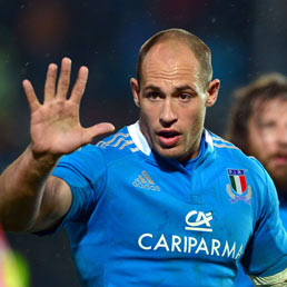 Nella foto Sergio Parisse (Afp)