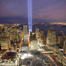 Il ricordo dell'11 settembre nelle testimonianze di Renzo Piano, Hack, Panebianco, De Luca... (Ap)