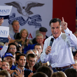 In Iowa si apre la caccia all'anti-Obama. Corsa a tre fra Romney, Paul e Santorum