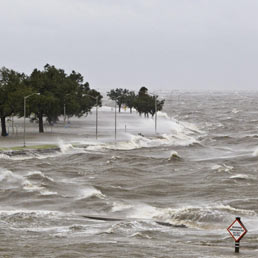 Isaac sferza la Louisiana sette anni dopo Katrina (Epa)