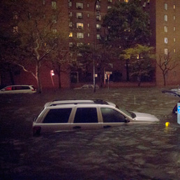 http://i.res.24o.it/images2010/SoleOnLine5/_Immagini/Notizie/USA/2012/10/new-york-ap-258.jpg?uuid=ae406a3c-225a-11e2-897c-a68a2e8c1adc