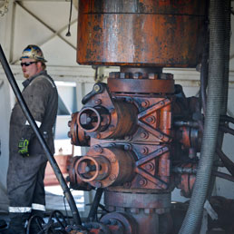 Shale gas, studio Usa: «L'estrazione prolungata causa terremoti» - Petrolio, in Emilia fondi bloccati per 1,5 miliardi
