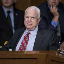 Usa, ok della Commissione esteri al raid in Siria. McCain cambia idea e vota a favore -Obama al G-20: «Risposta efficace alla barbarie dell'attacco chimico»  